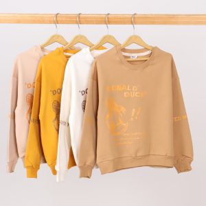 تی شرت پسرانه با مدل دورس کاج